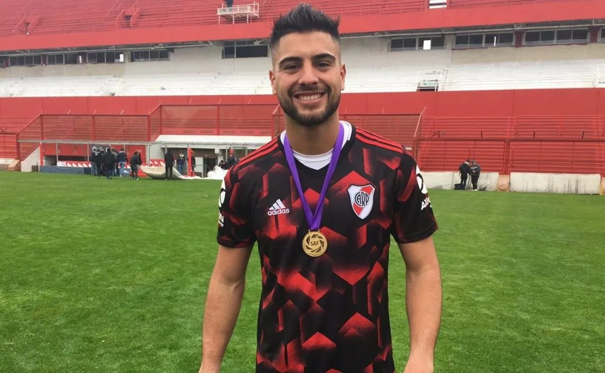 Franco Petroli, arquero de la Cuarta División de River.