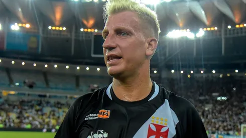 Maxi López aún no tiene su futuro definido.