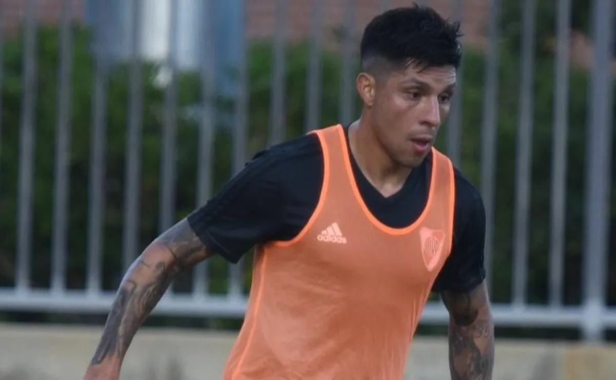 Enzo Pérez trabajó a la par de sus compañeros en la UCLA.
