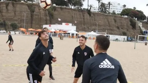 River se entrenó en la playa de Santa Mónica.
