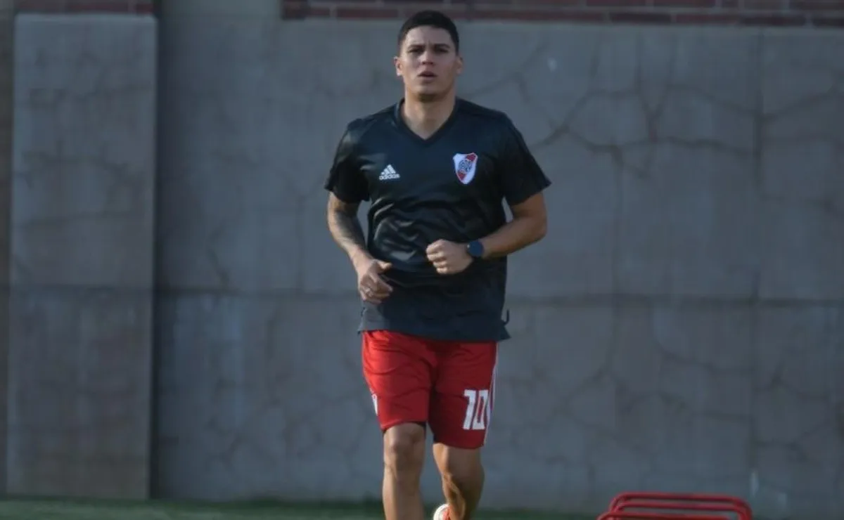 Quintero se entrena diferenciado en Los Ángeles, Estados Unidos.