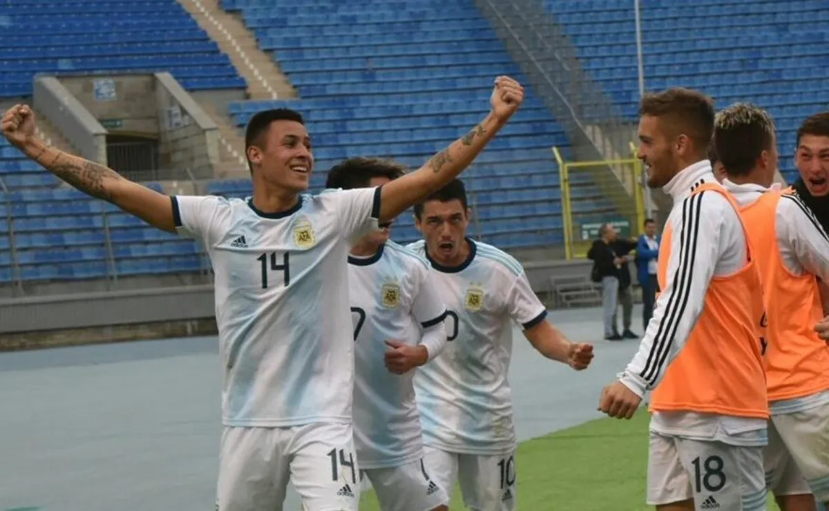 Lecanda, marcador central de River, convirtió tres goles en el torneo