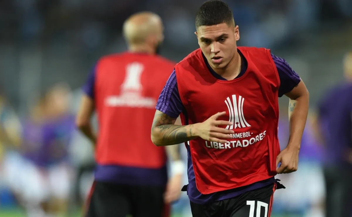Juan Fernando Quintero sigue trabajando para volver a las canchas cuanto antes.