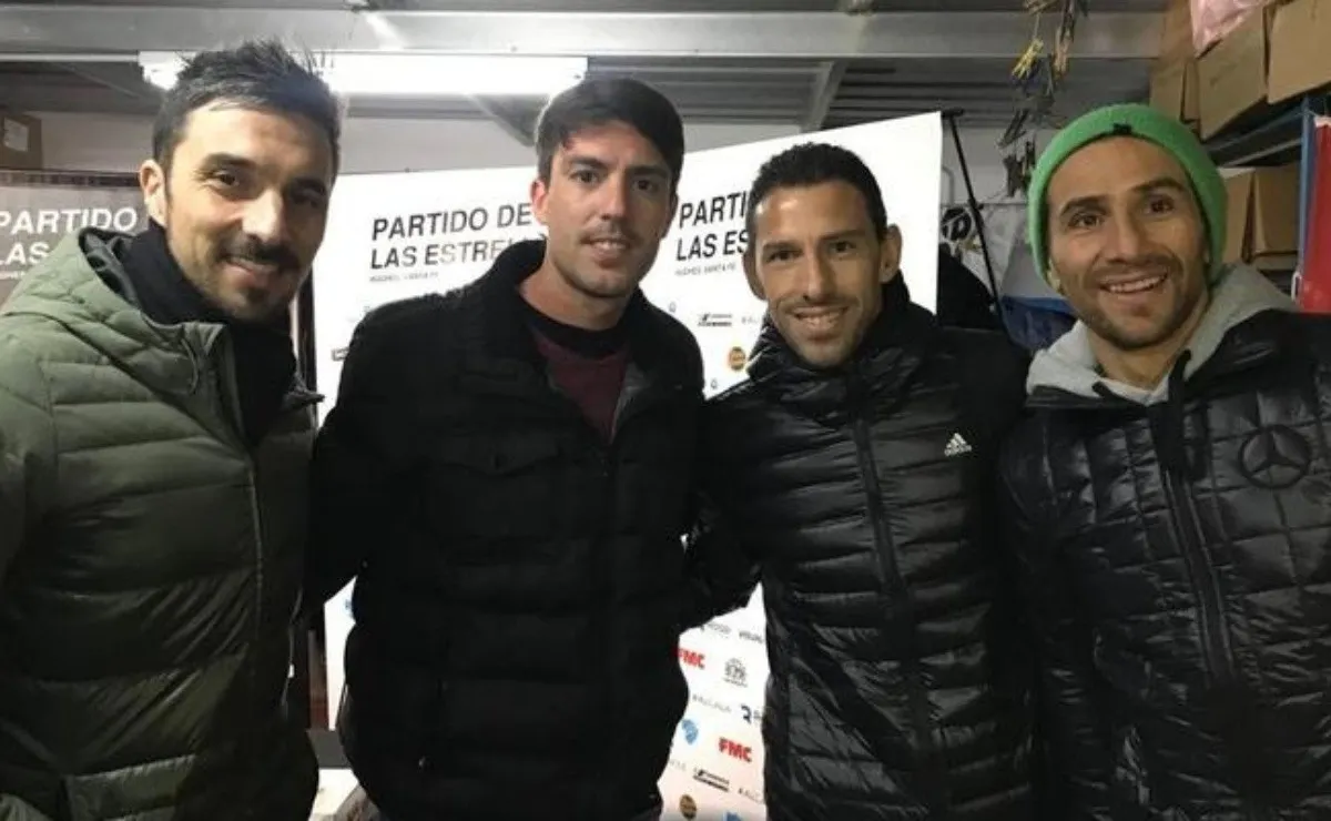 Nacho y Leo Ponzio, presentes en el evento en Hughes. Con ellos, Lautaro Formica y Maxi Rodríguez