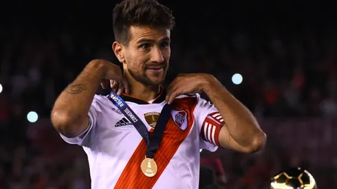 Ponzio, con la medalla del campeón de la Recopa Sudamericana 2019.