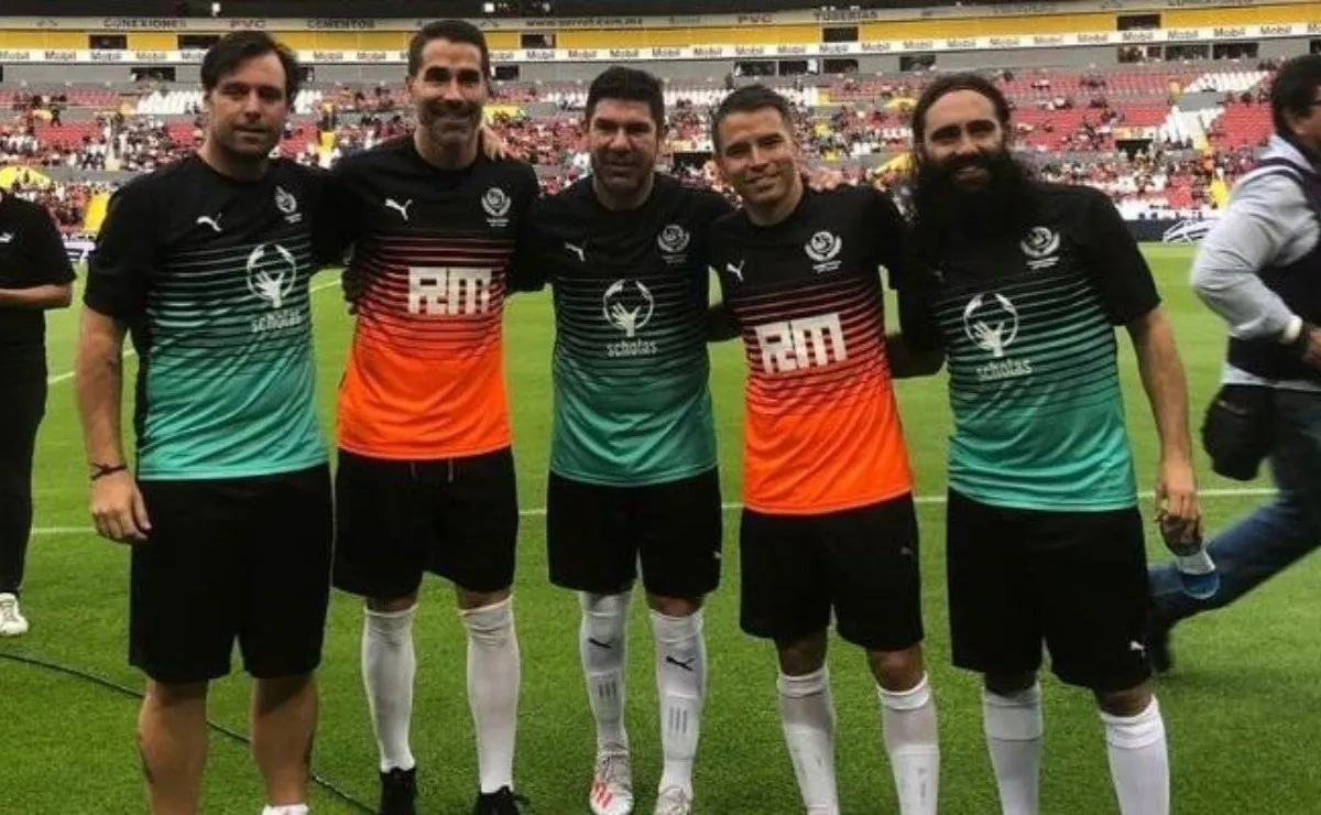 Cavenaghi, Angel, Salas, Saviola y Sorin, juntos en la despedida de Rafa Márquez.