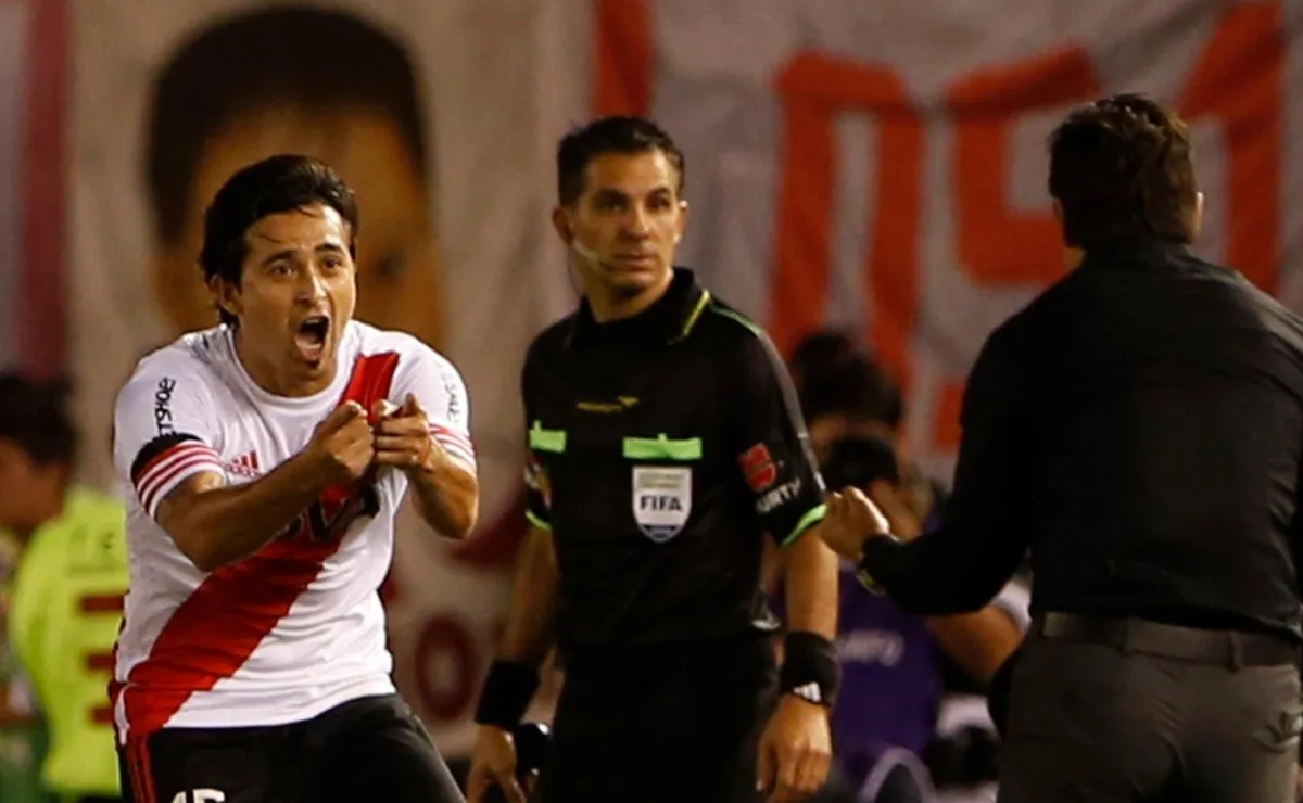 Pisculichi revivió aquella especial semana en la que abrazó a Gallardo por su gol a Boca.
