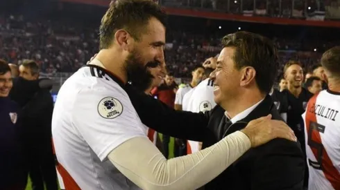 El Oso contó el motivo que lo llevó a ponerse el manto sagrado.