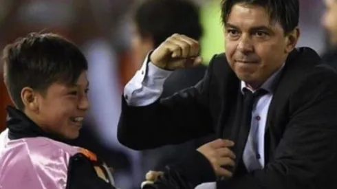 Matías y Marcelo Gallardo celebran en el Monumental.