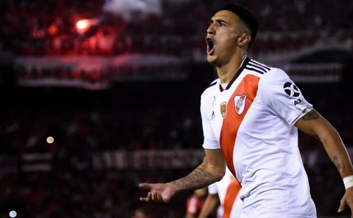 Matías Suárez convirtió el tercero, y allí todo el Monumental se sintió campeón una vez más