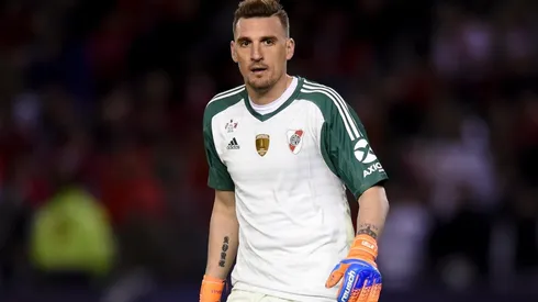 El arquero de River tuvo dos tapadas formidables (una en cada tiempo).