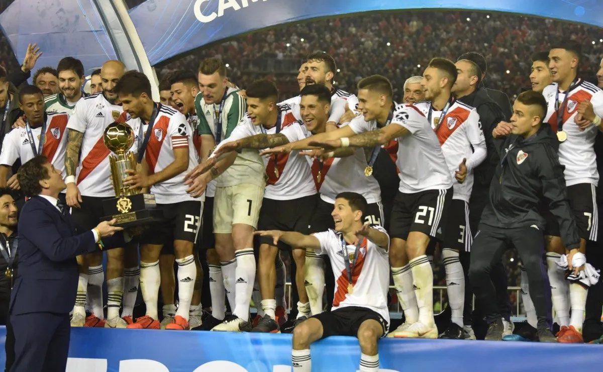 Además, el trofeo de la Recopa Sudamericana permanecerá en Núñez.