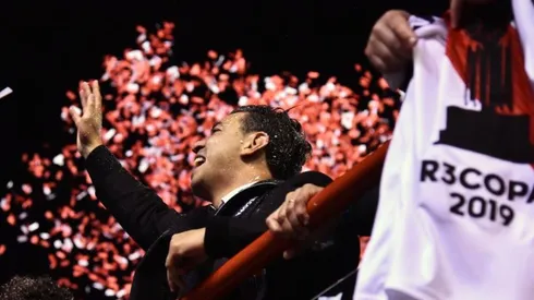 El entrenador de River se mostró muy feliz en la vuelta olímpica.