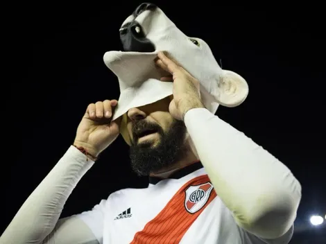 ¡Pratto se disfrazó de Oso para festejar!
