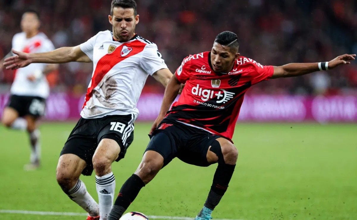 Camilo Mayada, cuyo contrato está por renovarse, tuvo una floja actuación en sus 60 minutos. (FOTO: Getty)