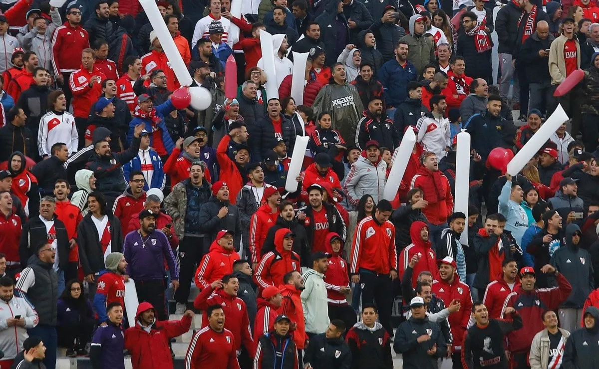 Los hinchas de River viajarán a Brasil para alentar al equipo de Gallardo en la primera final.