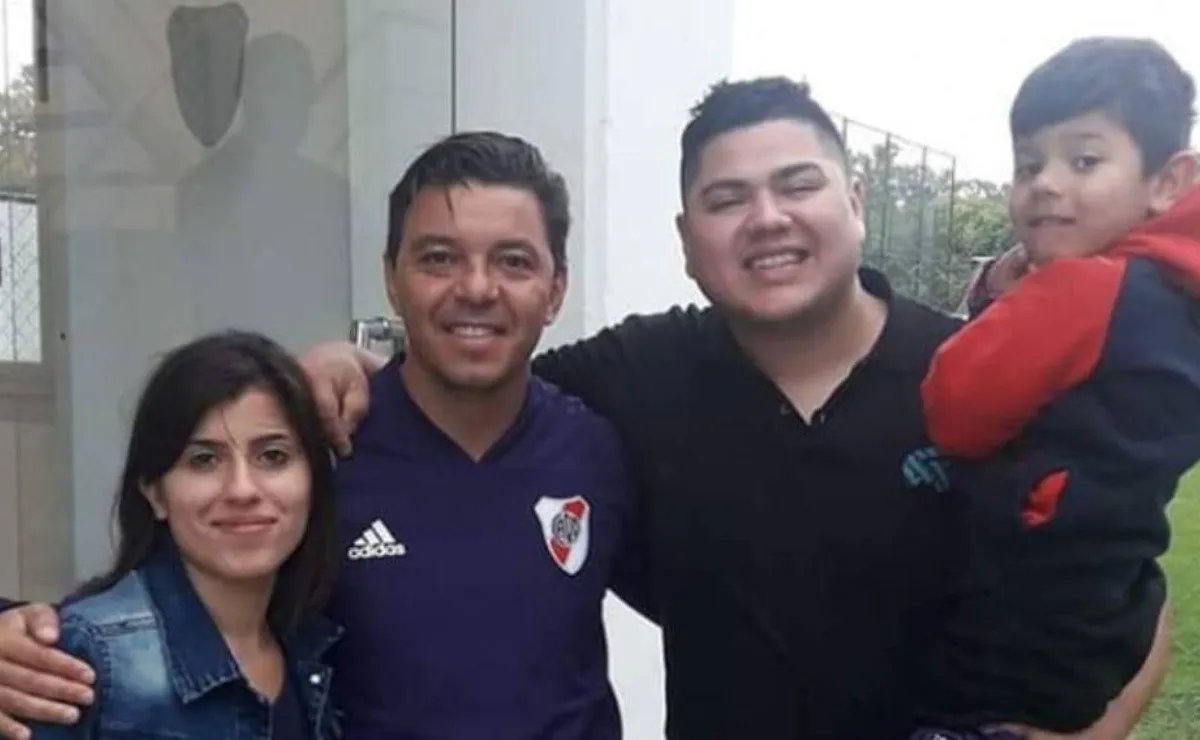 Conocé la historia del Chino Velazquez, un hincha de River que halló los apuntes de Napoleón