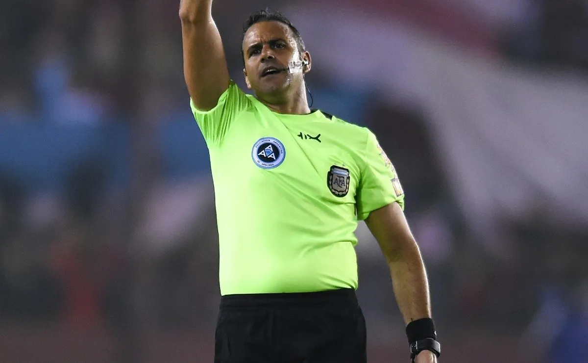 Ariel Penel, el hombre que impartirá justicia en River - Atlético Tucumán.
