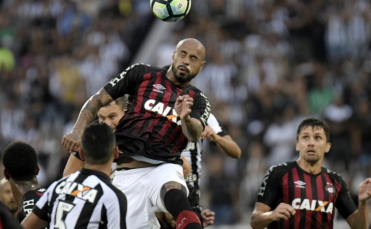 Thiago Heleno y Camacho dieron positivo en dos de los seis partidos que disputaron en la Copa Libertadores 2019.
