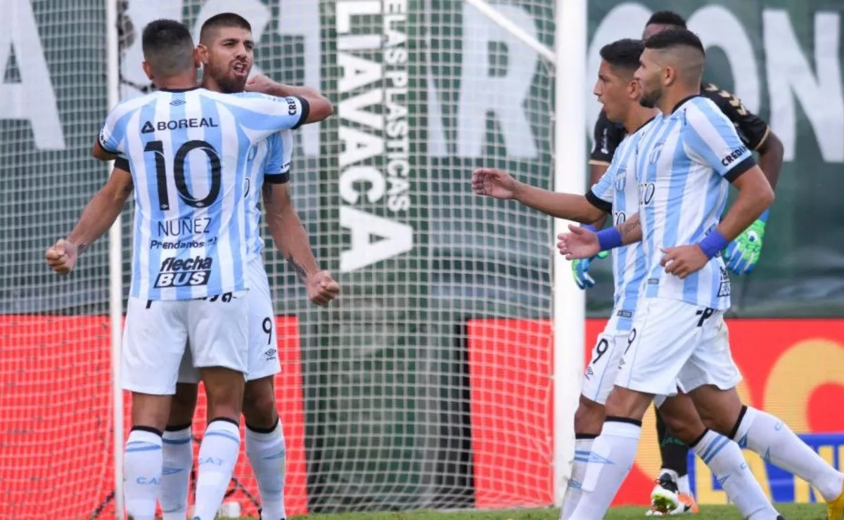 Atlético venció 4-3 en el global a Talleres en octavos de final