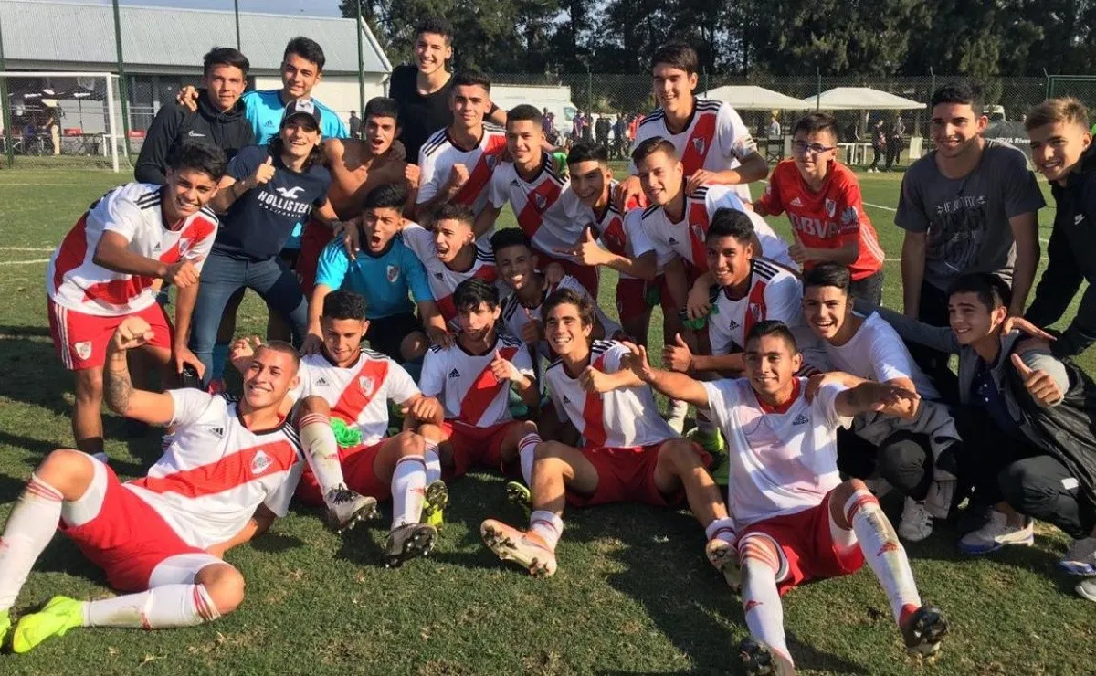 El Más Grande ganó cuatro de los cinco partidos frente a su eterno rival.