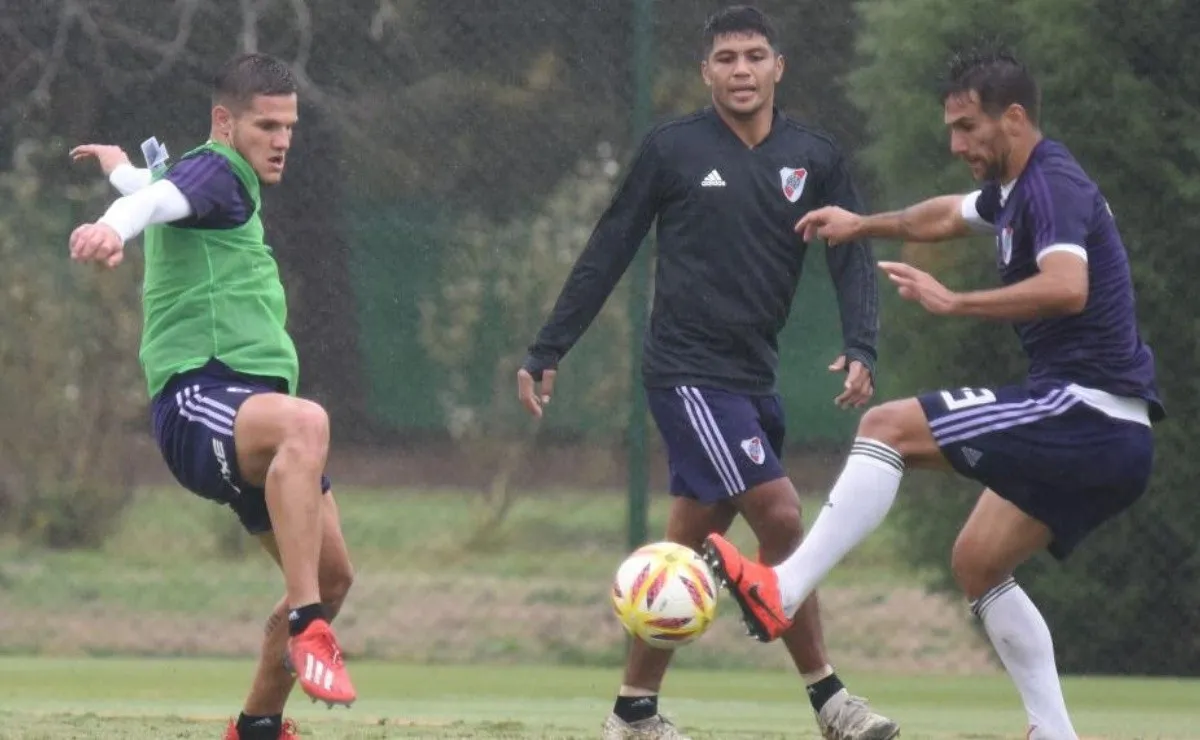 Serán 20 los futbolistas que quedarán concentrados mañana por la noche en el Monumental