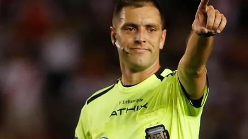 Echenique, el árbitro para el primer mano a mano ante Atlético Tucumán.