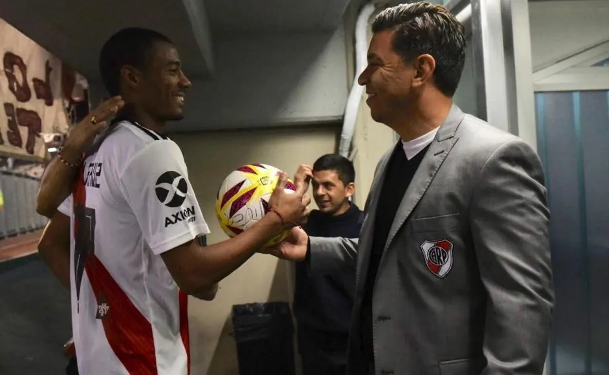 El entrenador de River se mostró contento por el presente del uruguayo.