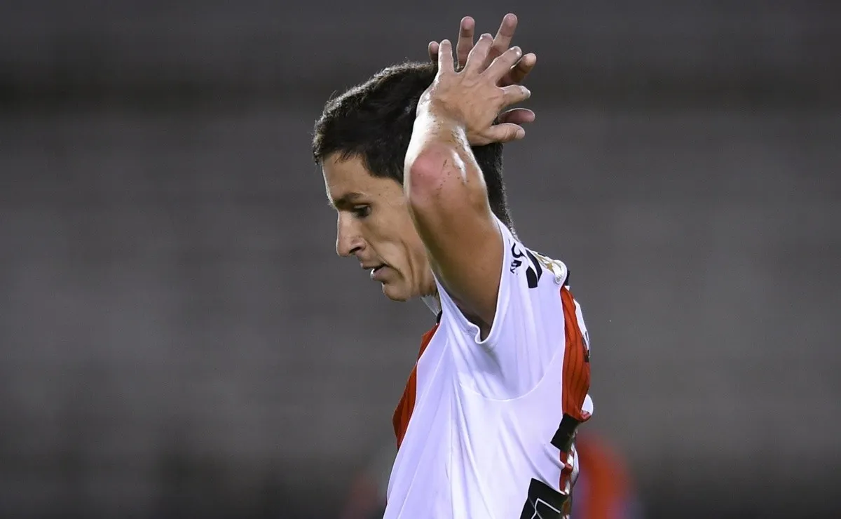 Nacho Fernández habló sobre la jugada que terminó con él caído en el área grande de Aldosivi.