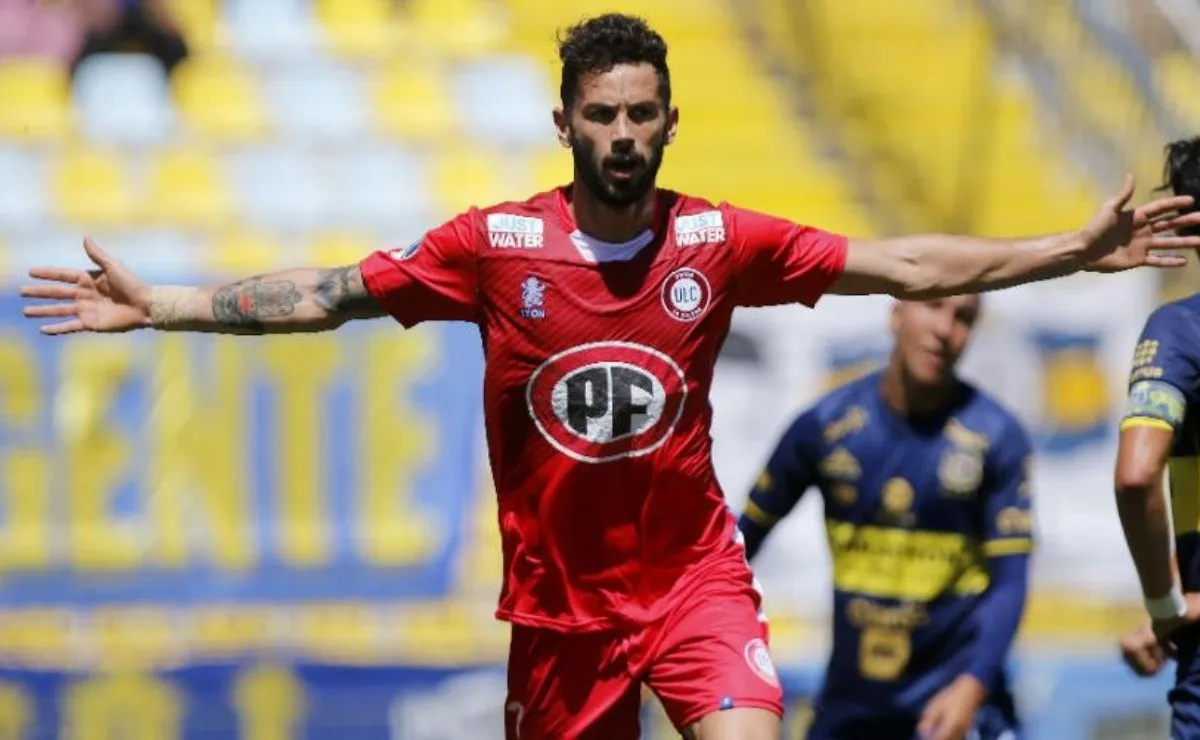 River le pagó 37.500.000 pesos a Rosario Central por el pase de Larrondo en julio de 2016.