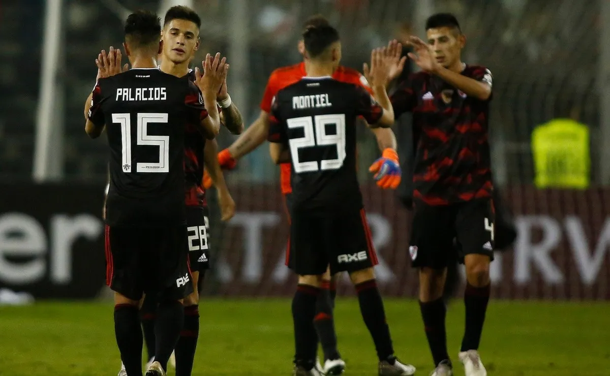 River se encuentra entre los mejores 16 equipos de América.