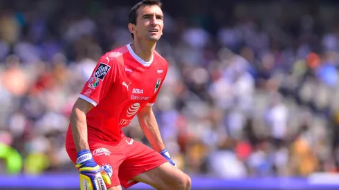 El ex arquero de River voló de forma espectacular.