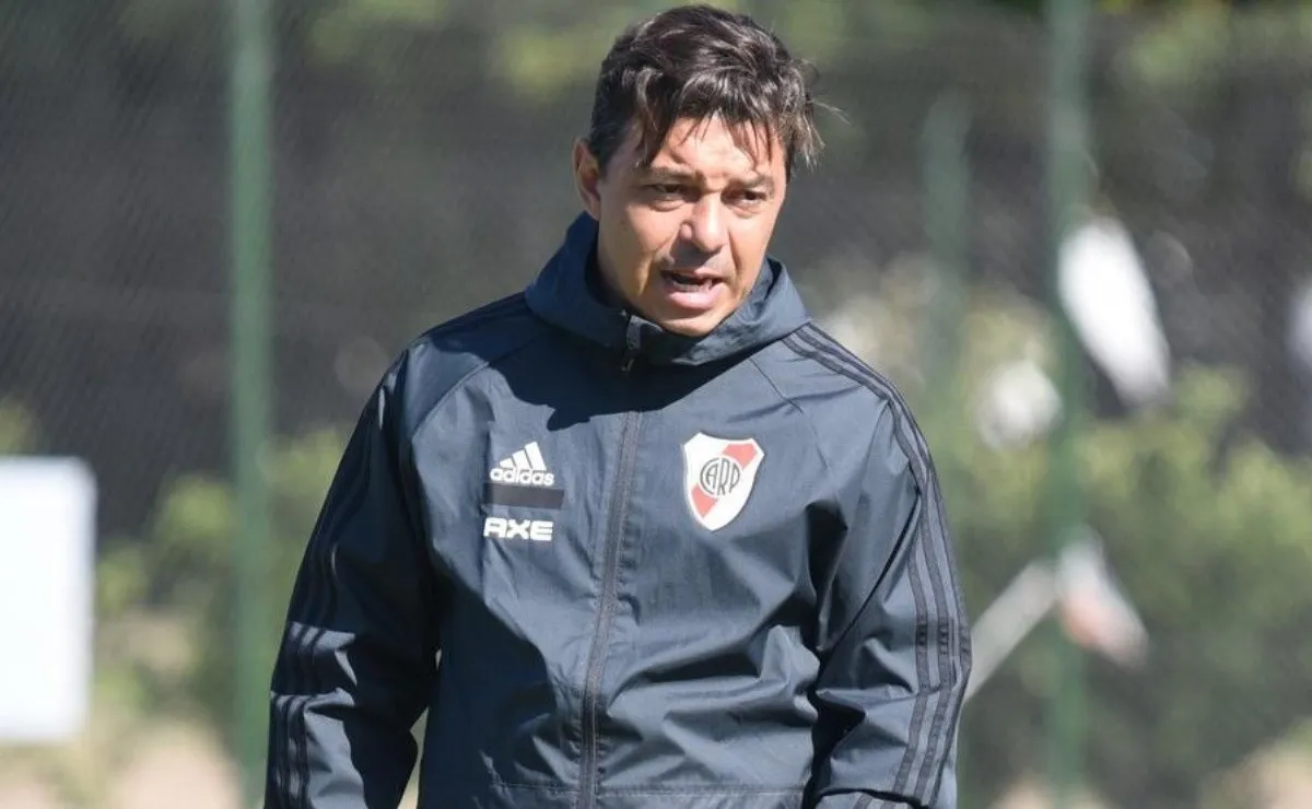 Gallardo citó a 19 jugadores para el choque ante Palestino.