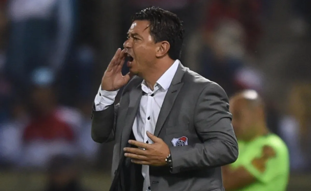 La gente de River se deleitó con el triunfo ante Argentino de Merlo al grito de "ole".
