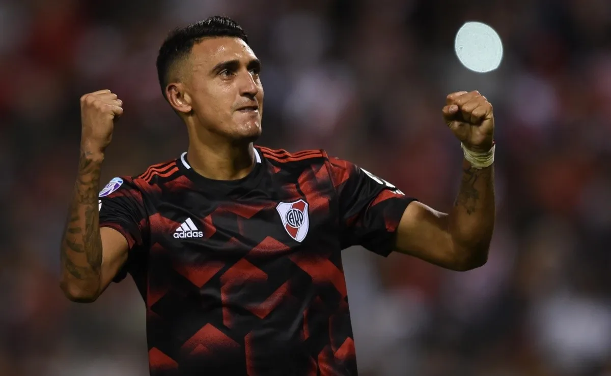 Suárez marcó un doblete y fue fundamental en la victoria millonaria.