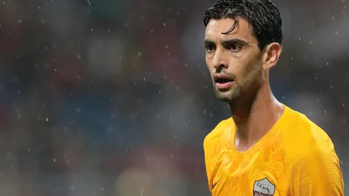 Tanto El Más Grande como su eterno rival están tras los pasos del futbolista.