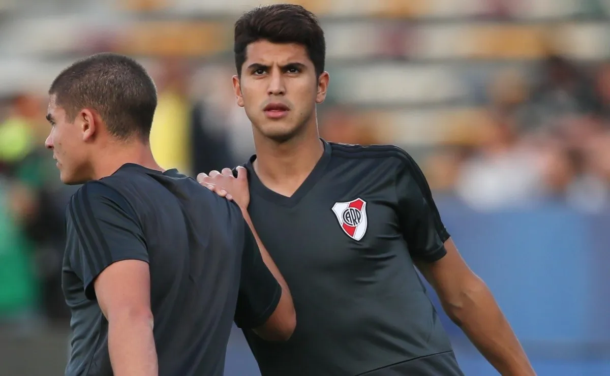 Palacios se prepara para volver a jugar con River.