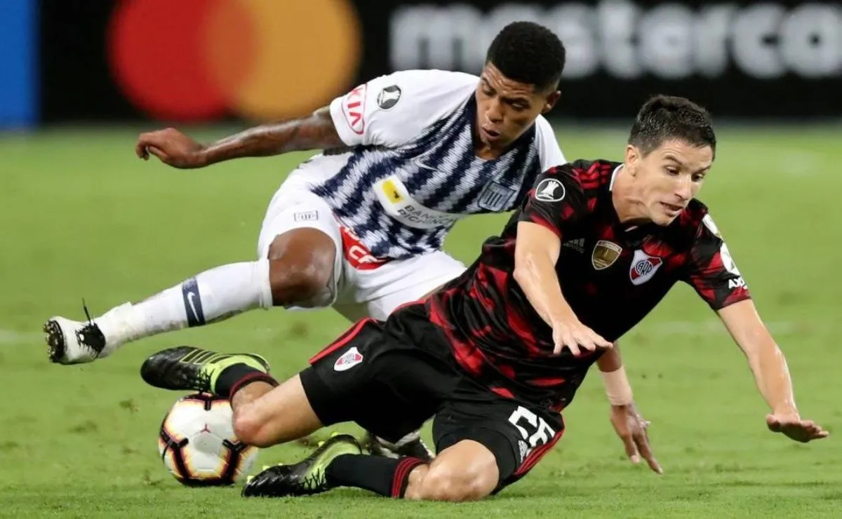 River va por su primer triunfo en el grupo A de la Copa.