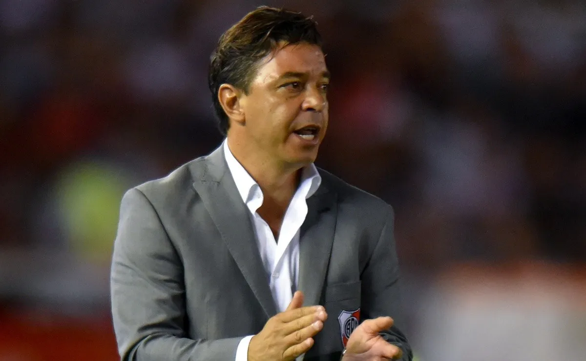 "Me pagan para eso, para tratar de conformar el mejor plantel posible".