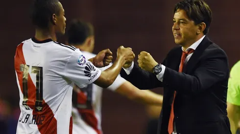 Gallardo sigue apoyando a De La Cruz.