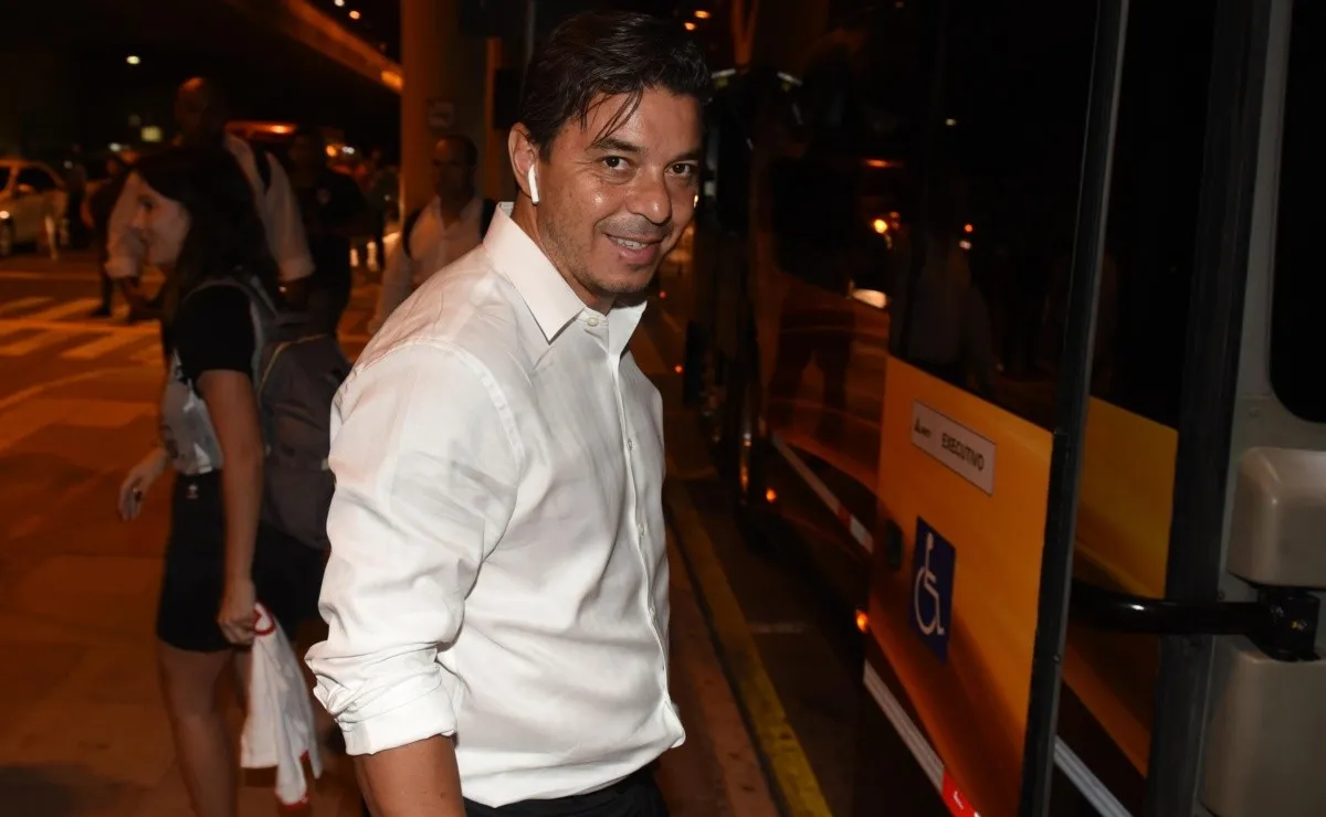 El entrenador de River y su mujer, Geraldine Larrosa, están esperando el cuarto hijo de su matrimonio.