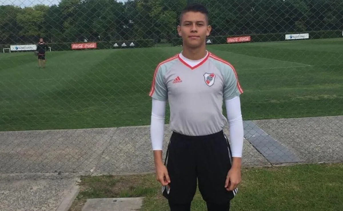 El arquero juvenil que llegó a préstamo a River