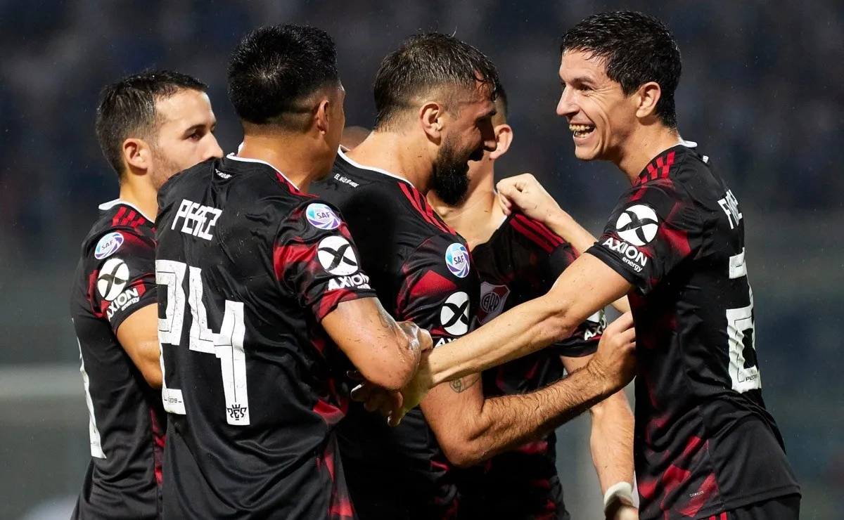 El Más Grande venció 2-0 a Talleres y quedó prácticamente clasificado.