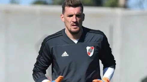 La presencia del arquero para el partido de copa Libertadores en Brasil es una incógnita