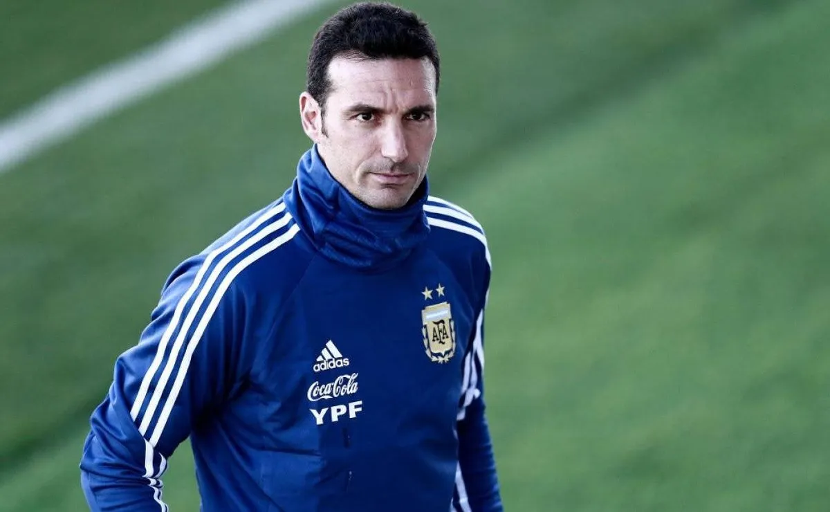 Scaloni prepara el equipo para enfrentar a Marruecos.