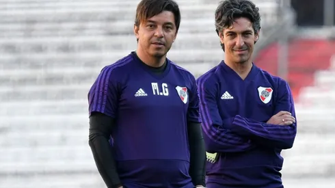 Marcelo Gallardo junto a Hernán Buján, uno de sus colaboradores en River.