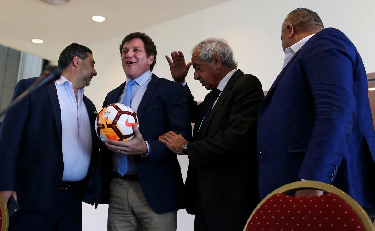 El organismo que regula el fútbol sudamericano todavía no devolvió los dos millones y medio de dólares.
