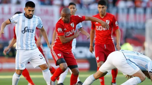 River jugará frente al Decano este domingo a las 21:30, en el estadio José Fierro.