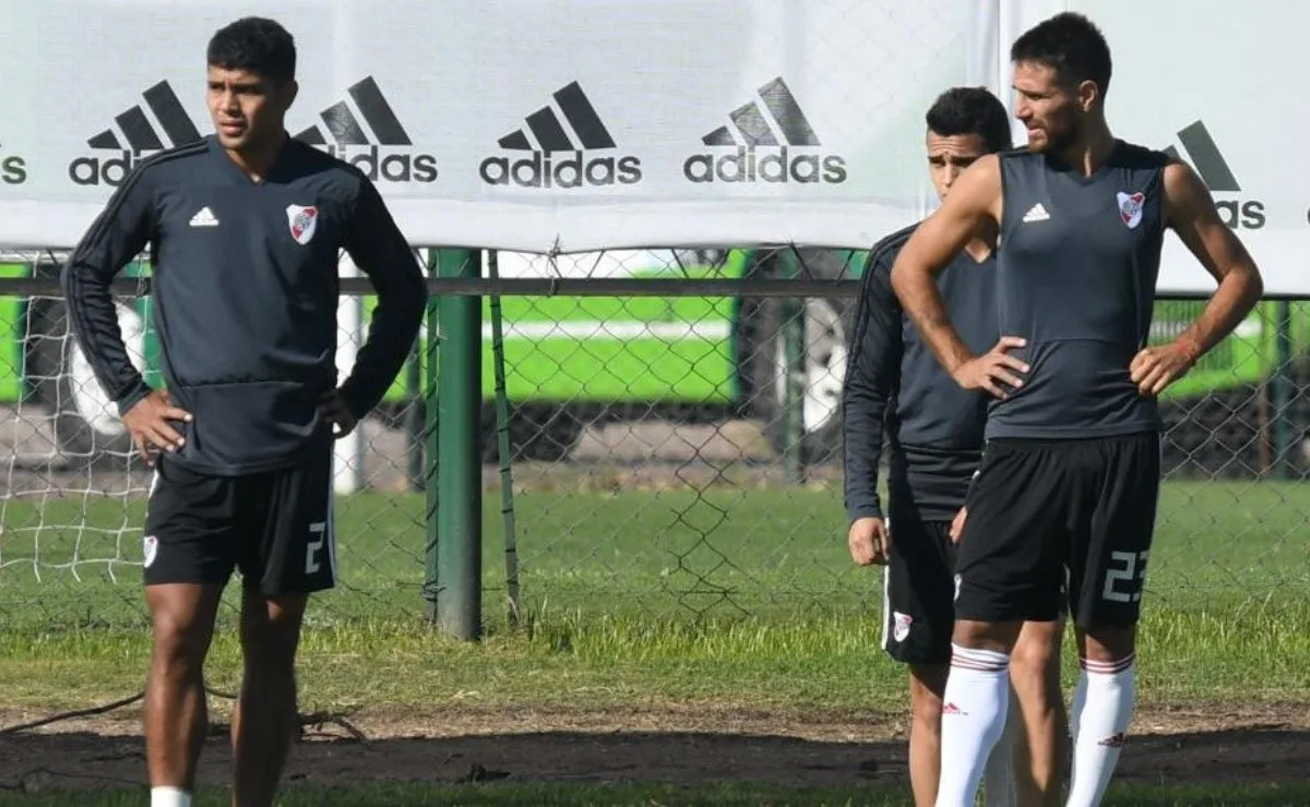 El paraguayo Rojas, recuperado de su esguince, formará parte de la lista