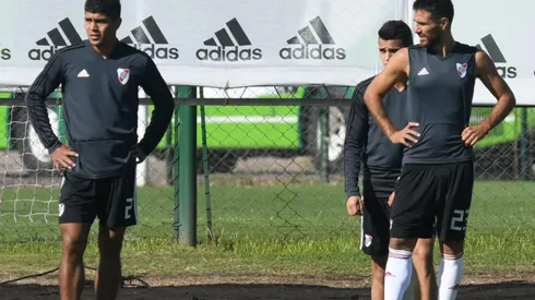 El paraguayo Rojas, recuperado de su esguince, formará parte de la lista